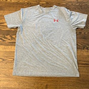 Under Armour gray T-Shirt